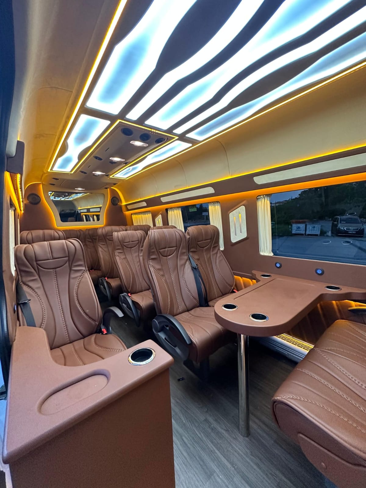 VIP Transfer Otobüs İç Mekan